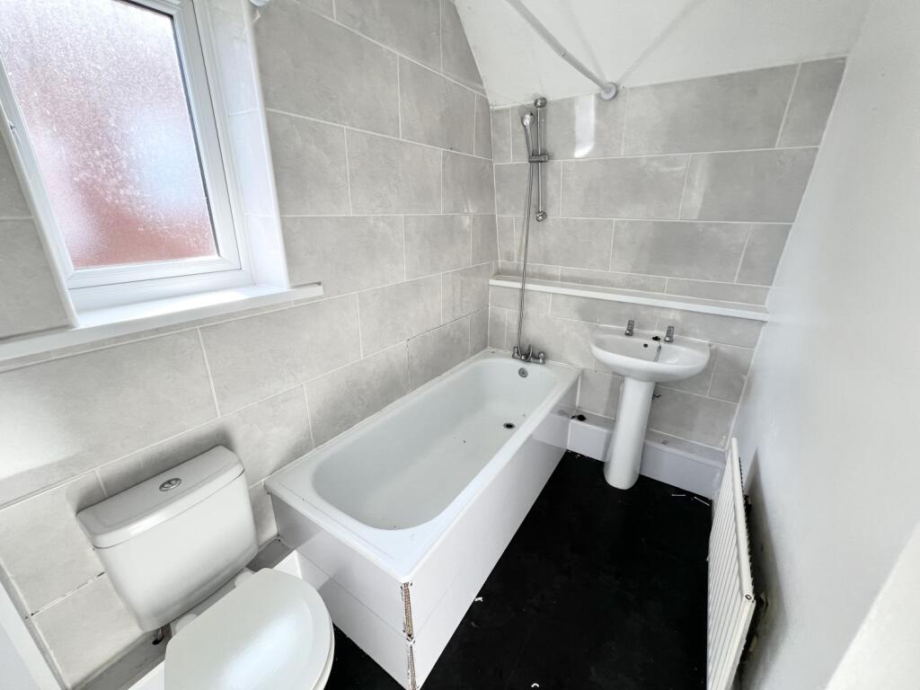 2 bed Semi-Detached