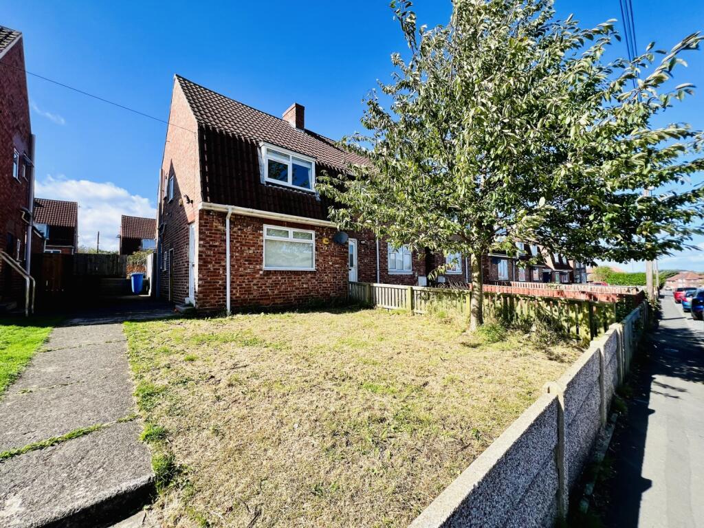 2 bed Semi-Detached