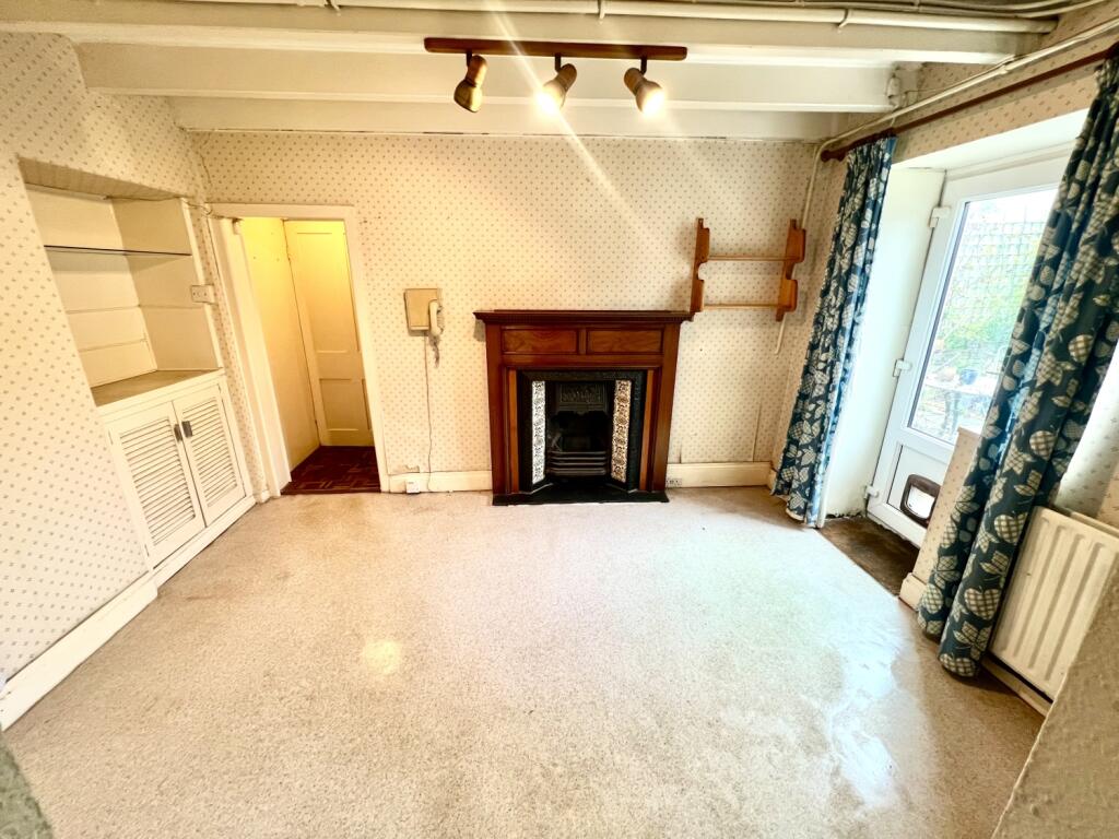 4 bed House