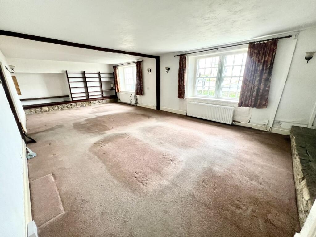 4 bed House