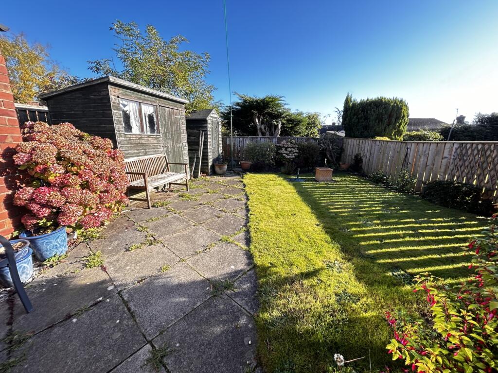 2 bed Semi-Detached Bungalow