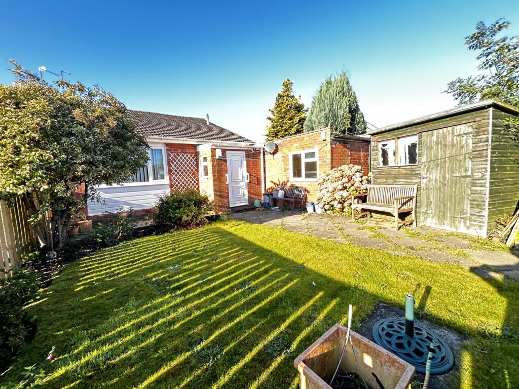 2 bed Semi-Detached Bungalow