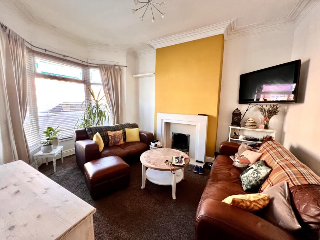 3 bed Terraced