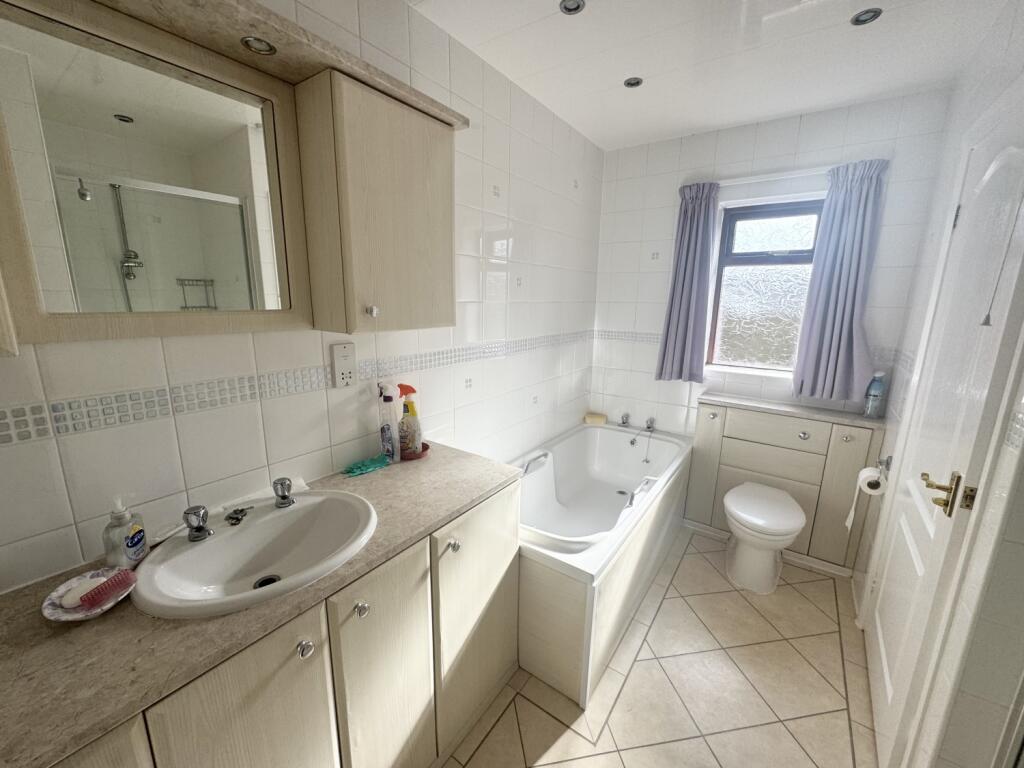 3 bed Semi-Detached
