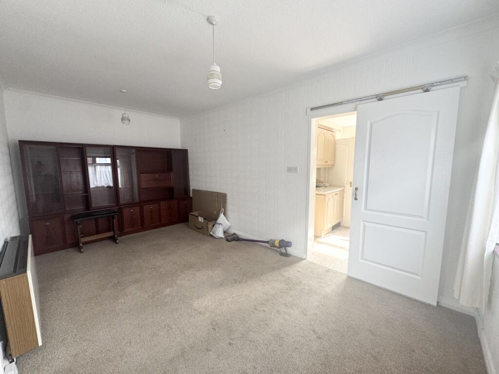 3 bed Semi-Detached