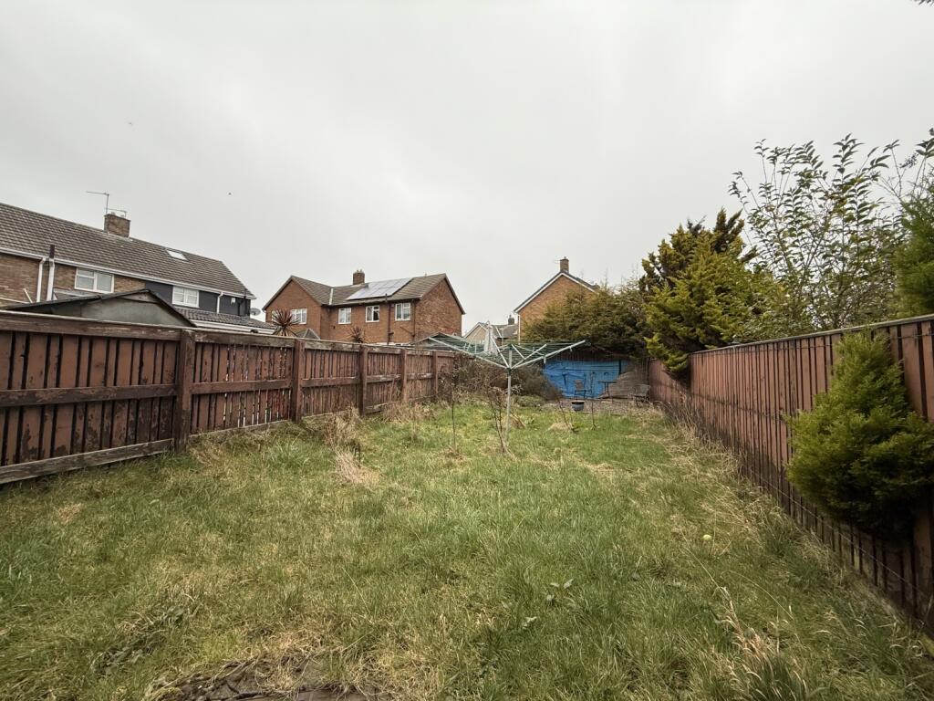 2 bed Semi-Detached