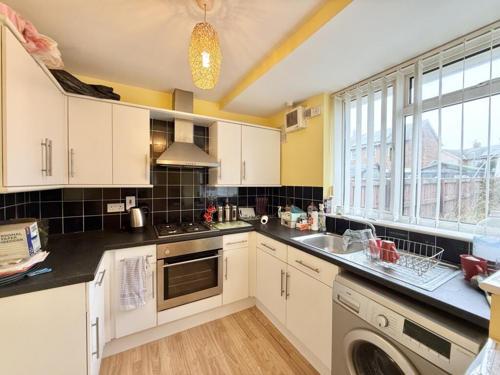 2 bed Semi-Detached