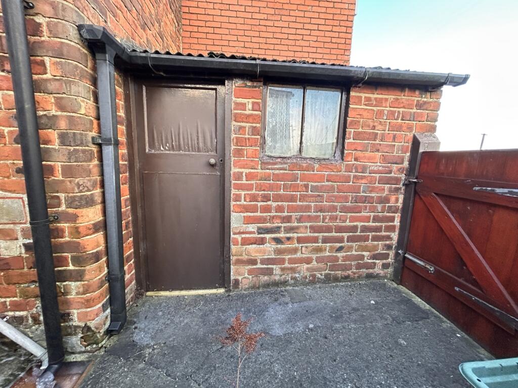 2 bed Terraced