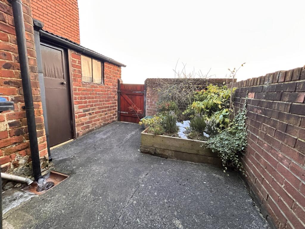 2 bed Terraced