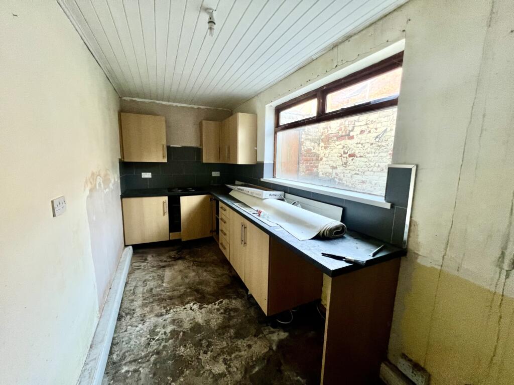2 bed House