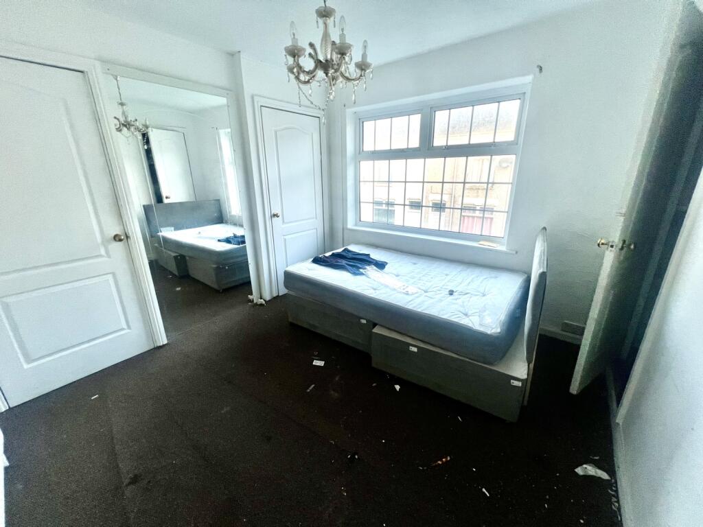 3 bed Terraced