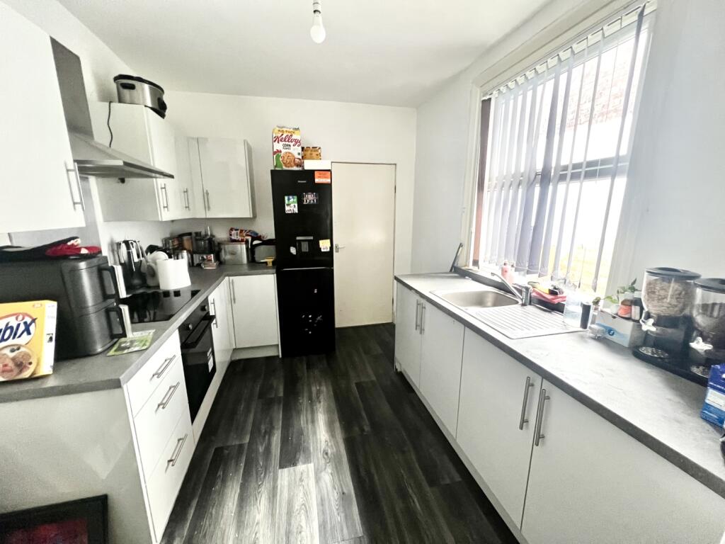5 bed Terraced