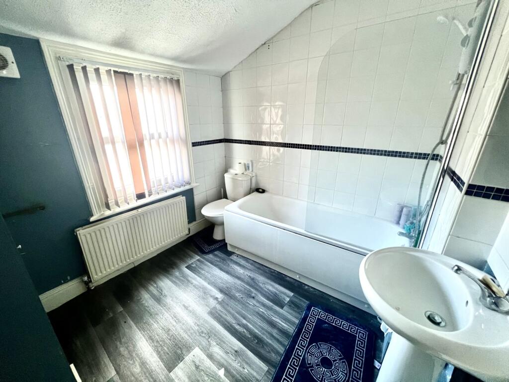 5 bed Terraced