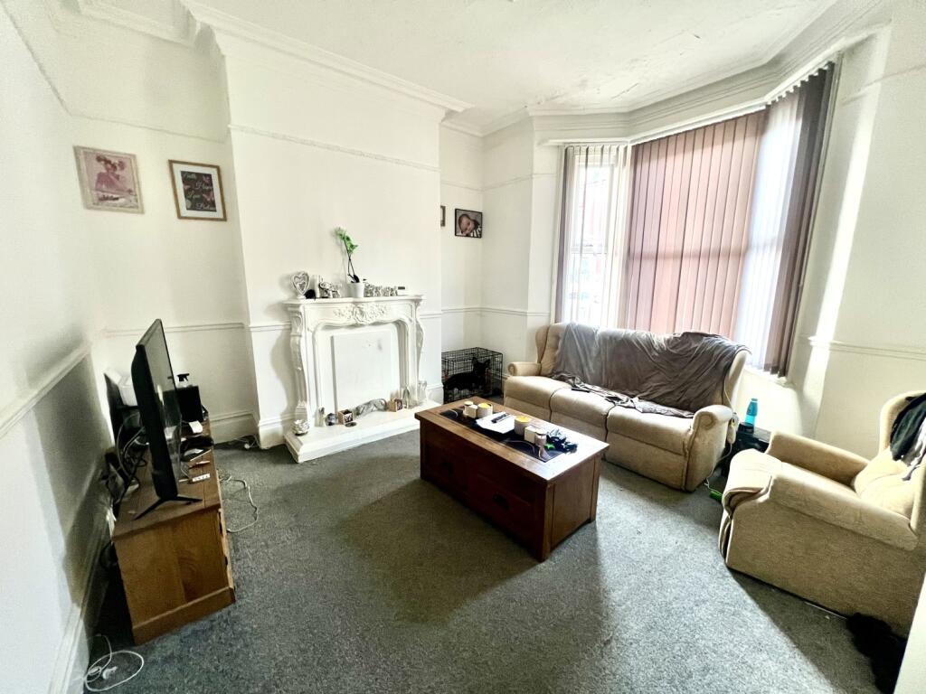 5 bed Terraced