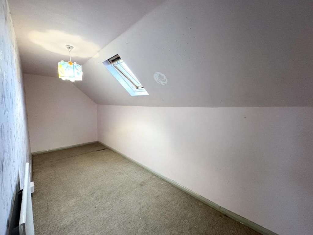 4 bed Terraced