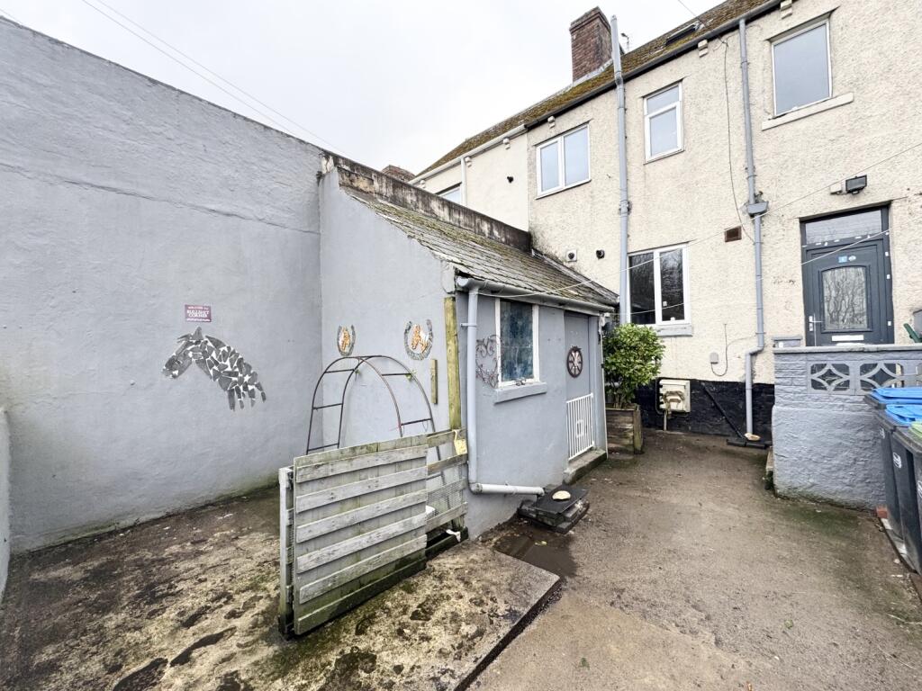 4 bed Terraced