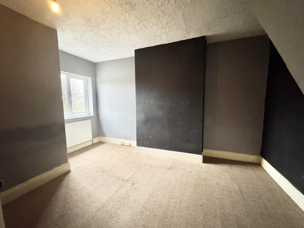 4 bed Terraced