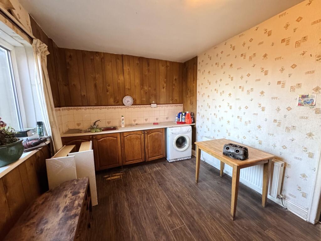 2 bed End of Terrace
