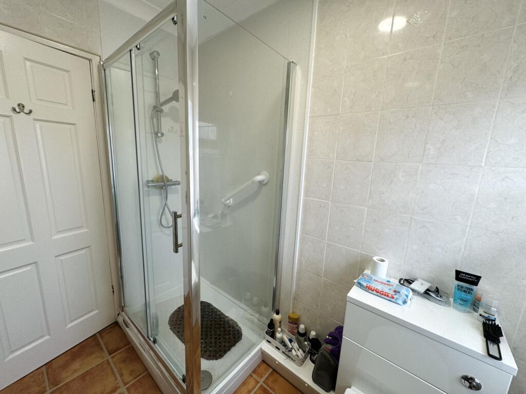 1 bed Semi-Detached Bungalow