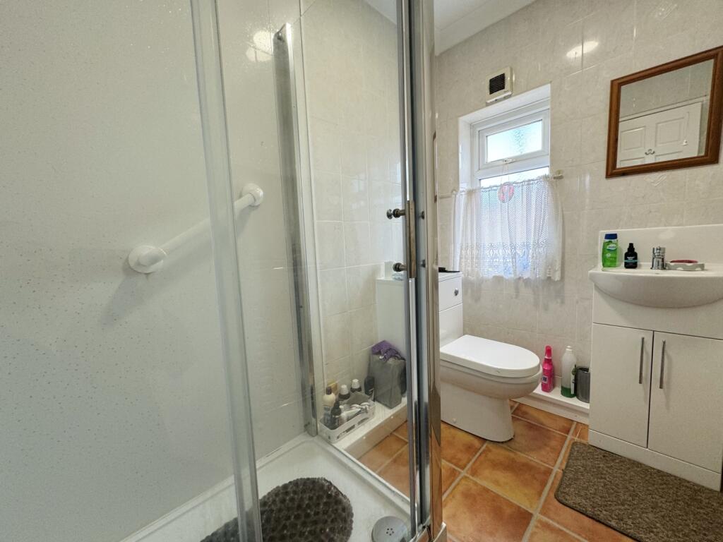 1 bed Semi-Detached Bungalow