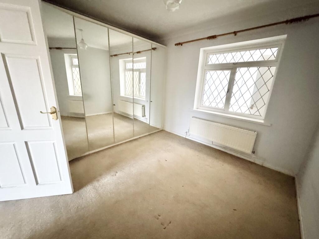 1 bed Semi-Detached Bungalow