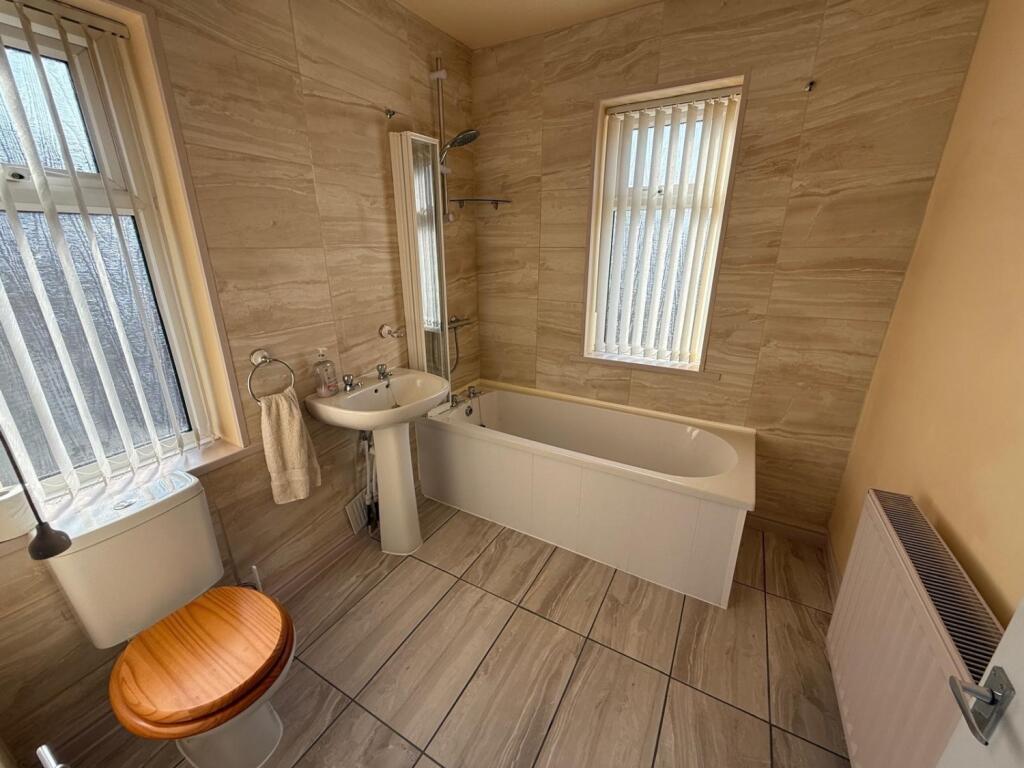 3 bed Semi-Detached