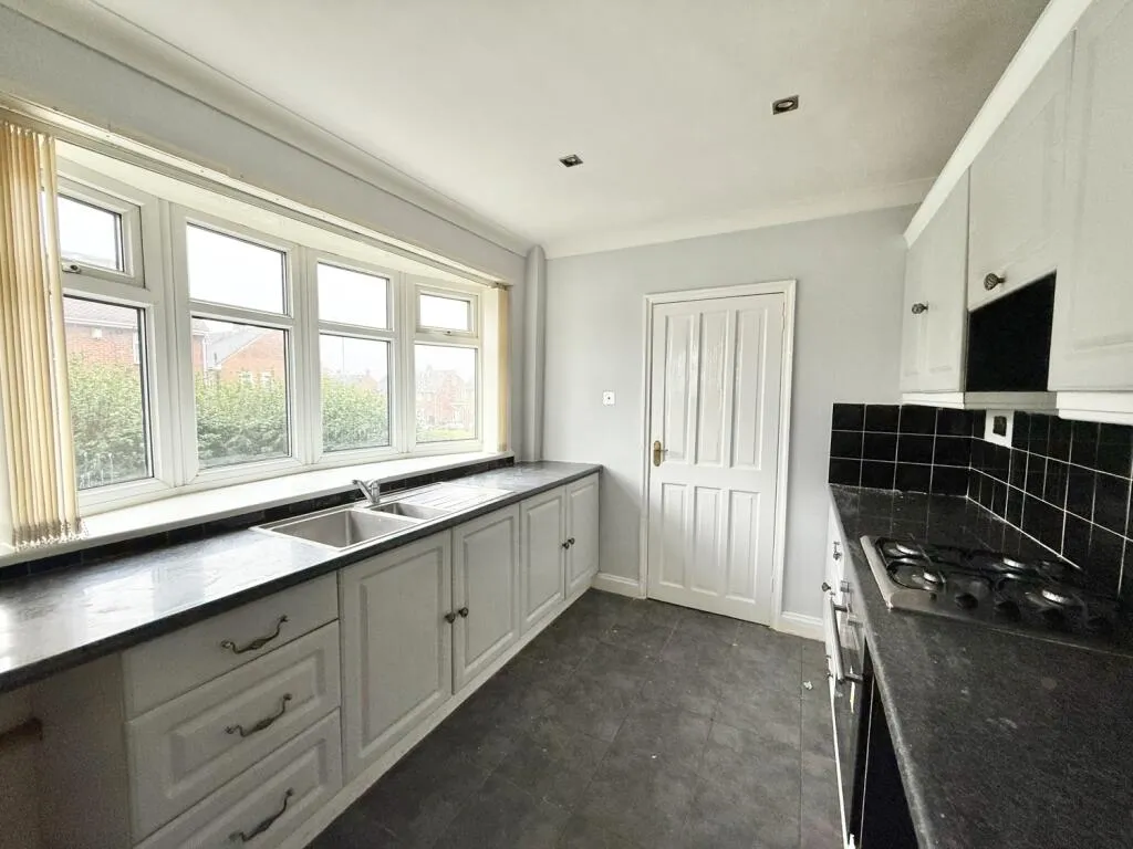 2 bed Semi-Detached
