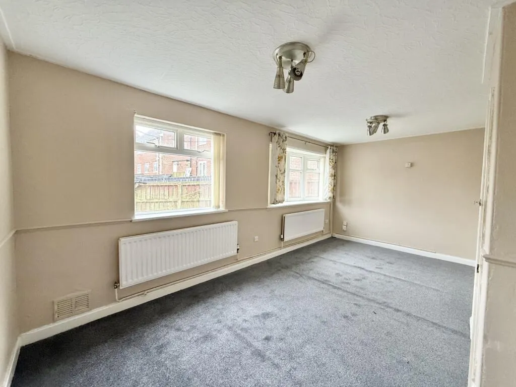 2 bed Semi-Detached