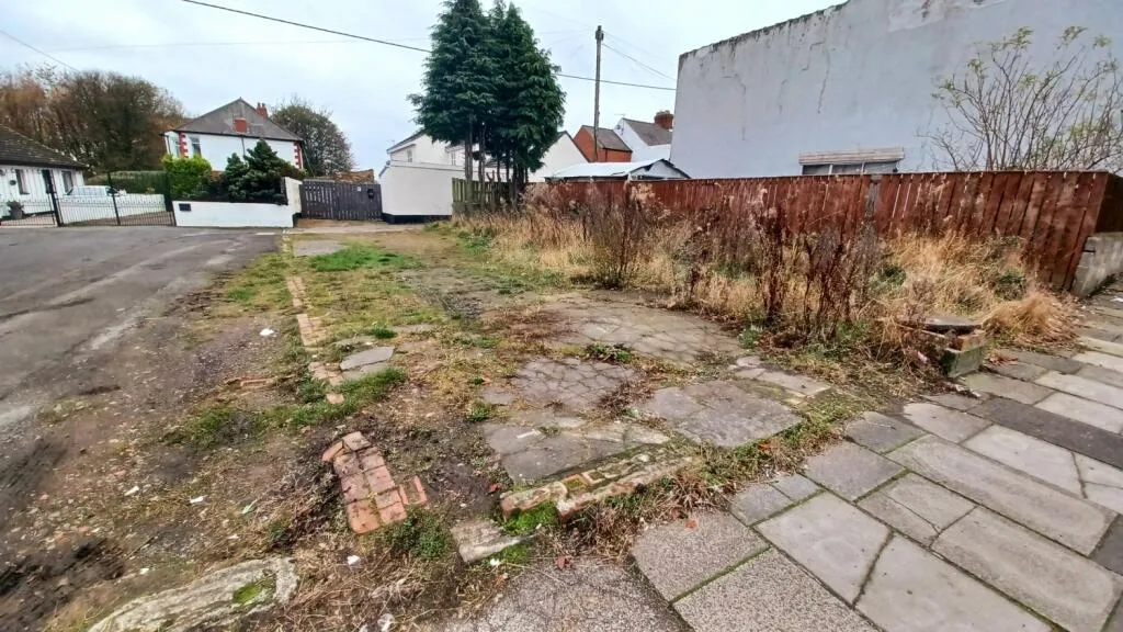Commercial Land