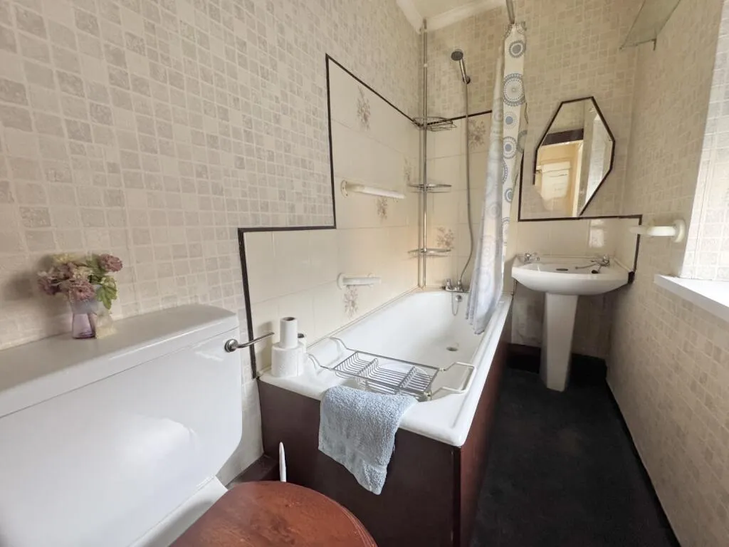 3 bed Terraced