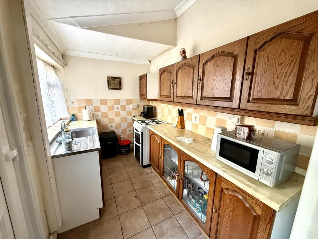 4 bed Terraced