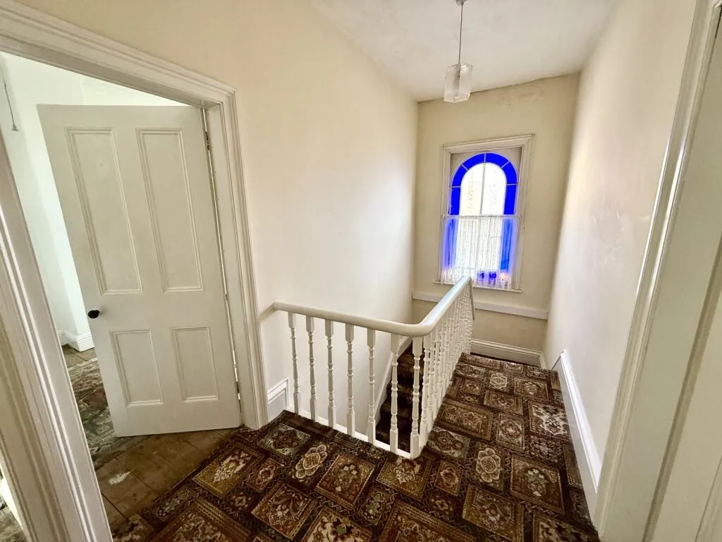 4 bed Terraced