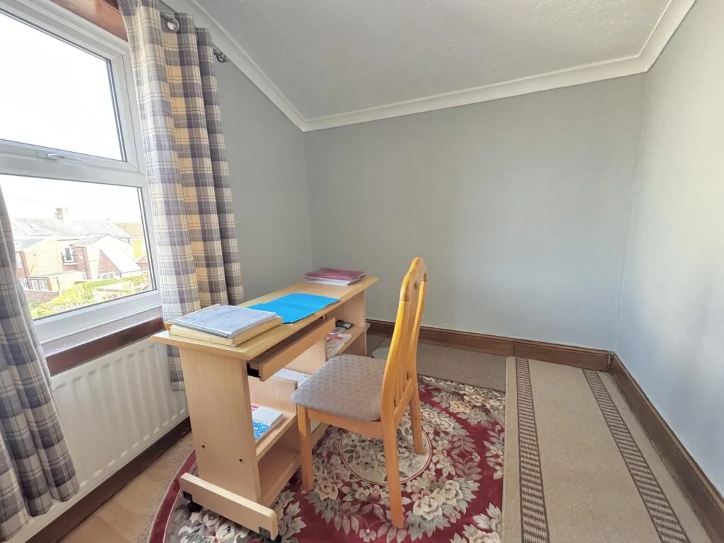 3 bed End of Terrace