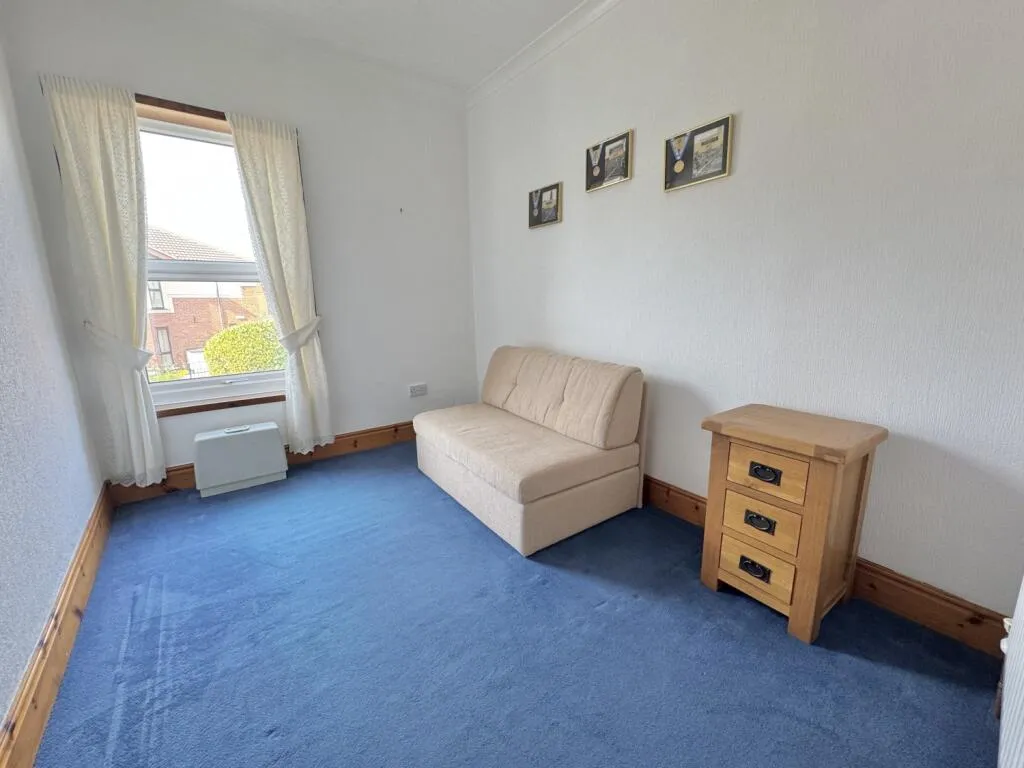 3 bed End of Terrace