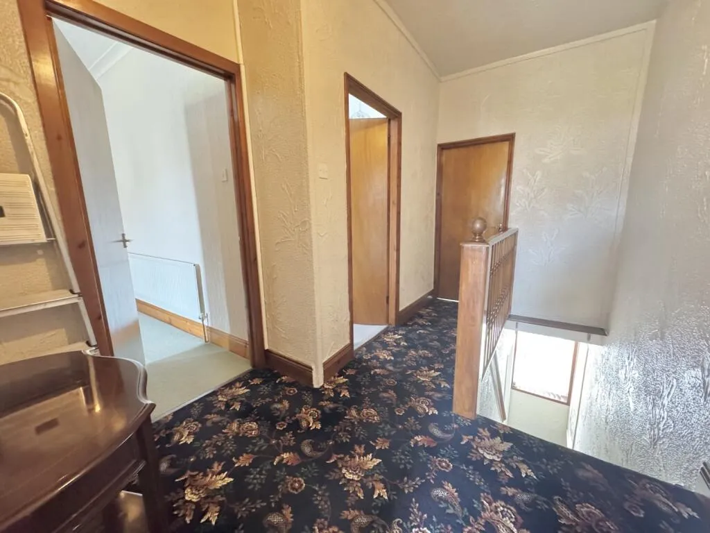 3 bed End of Terrace