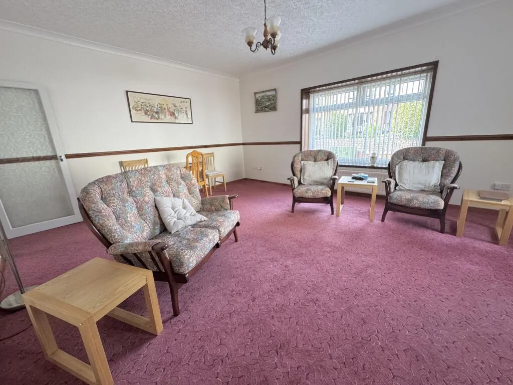 3 bed End of Terrace