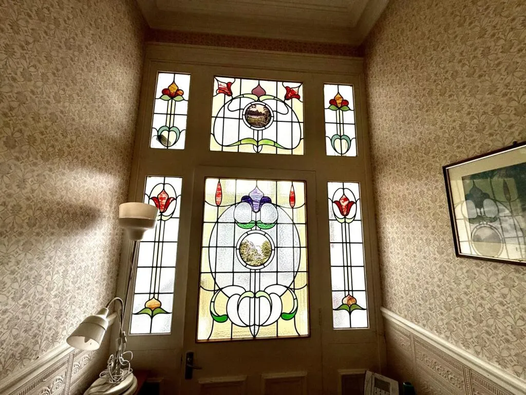 5 bed Semi-Detached