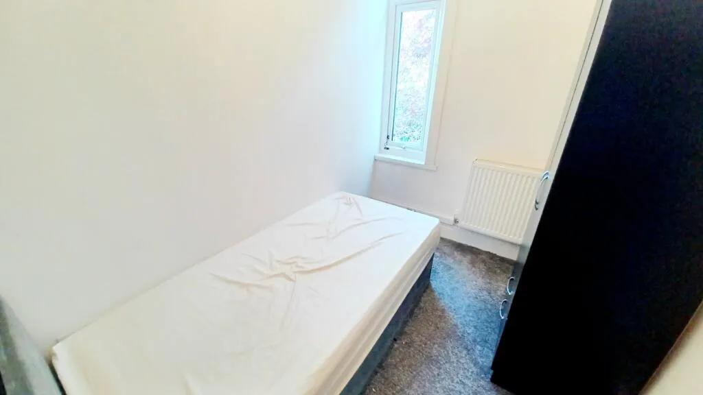 7 bed Terraced