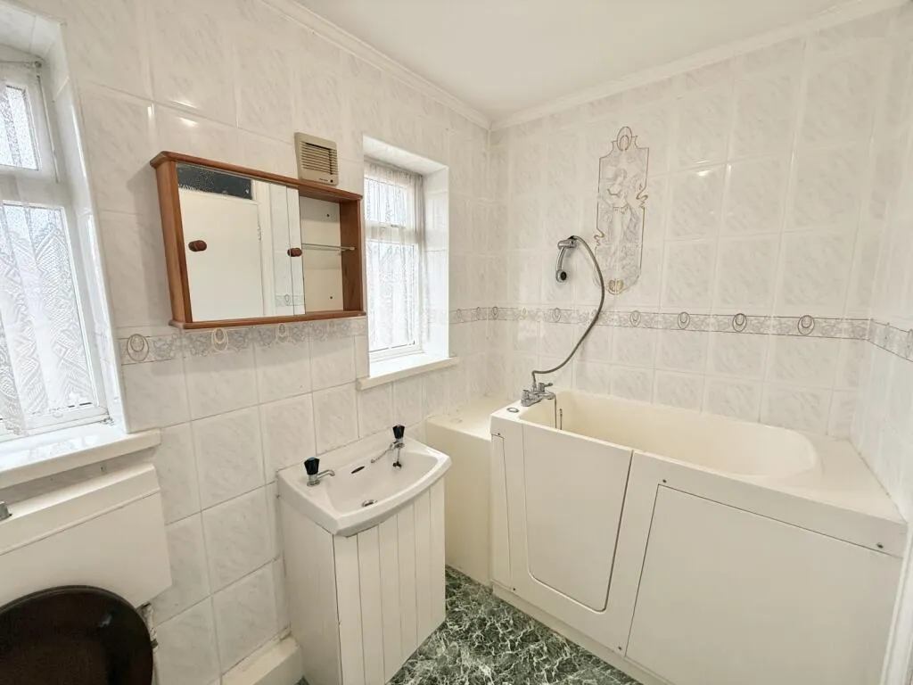 3 bed Semi-Detached