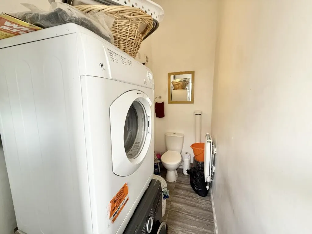 4 bed End of Terrace