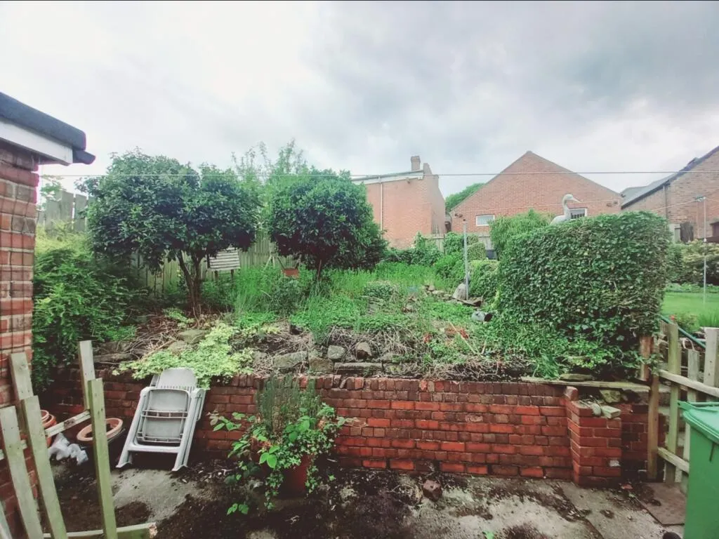4 bed Terraced