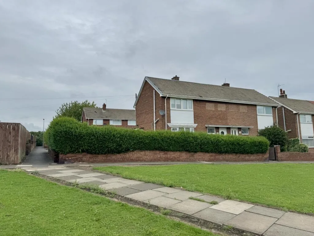 2 bed Semi-Detached