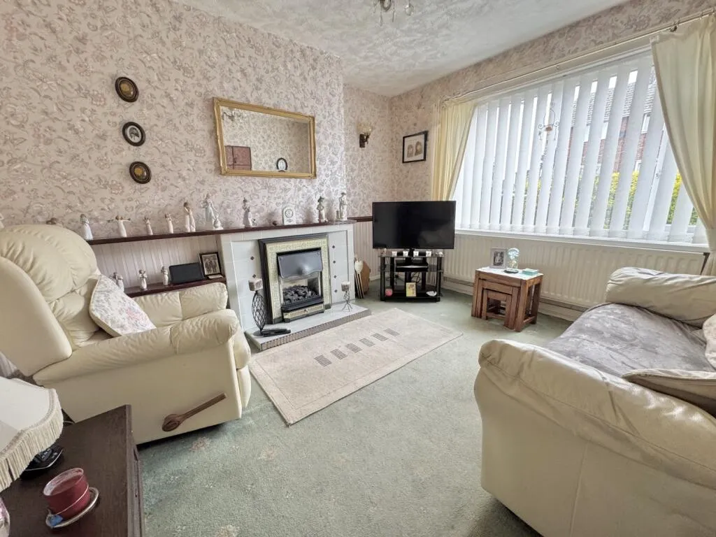 2 bed Semi-Detached