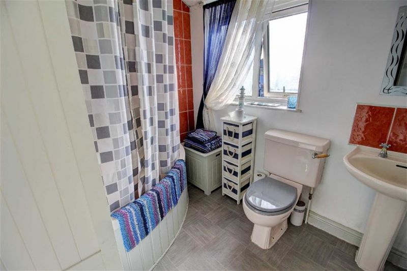 3 bed Terraced House For Auction