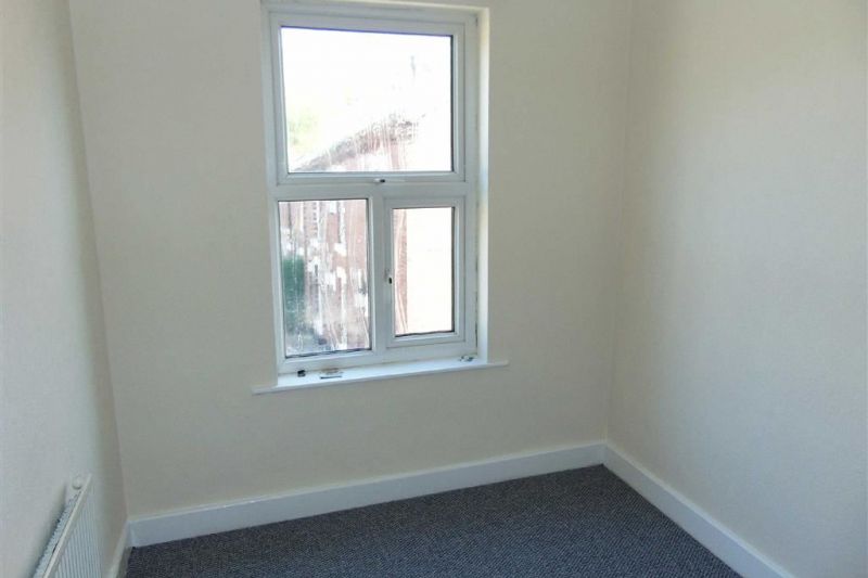 2 bed End Terrace House For Auction