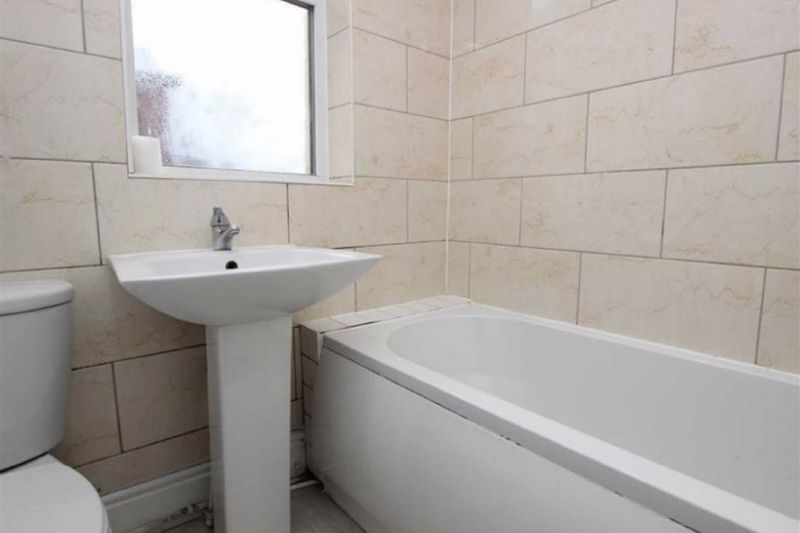 4 bed Terraced House For Auction