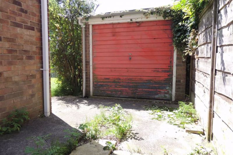 3 bed Detached House For Auction