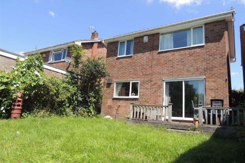 3 bed Detached House For Auction