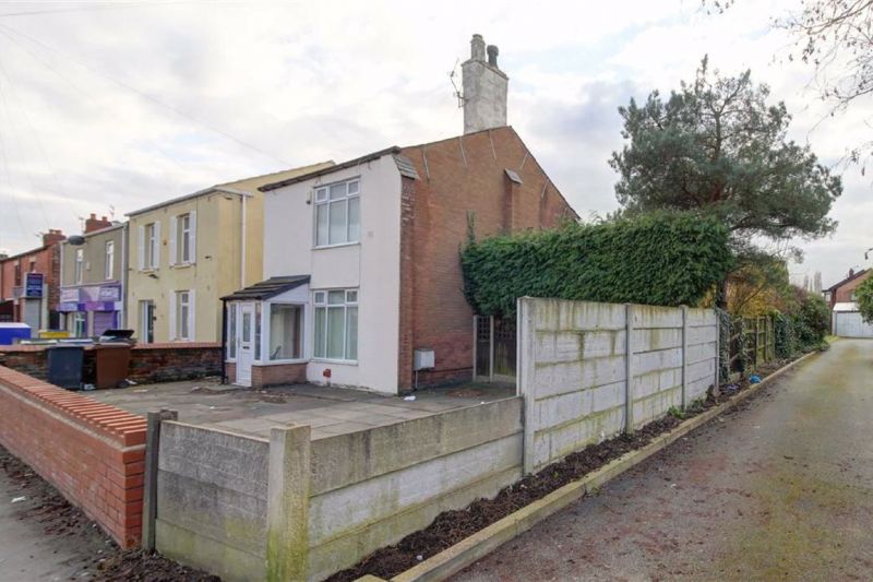 2 bed Detached House For Auction