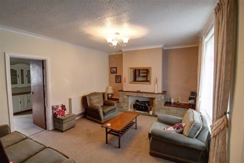 2 bed Detached House For Auction